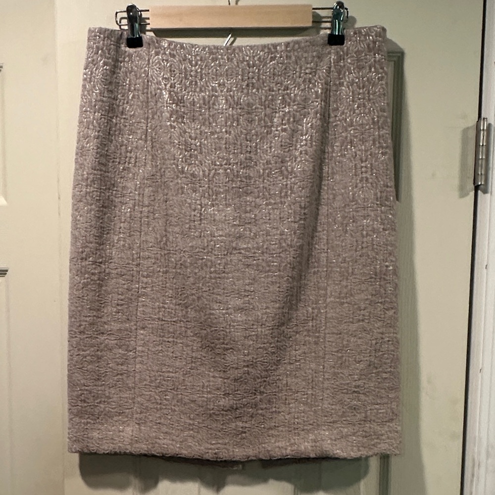 Chic Textured Pencil Skirt